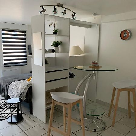 Le Studio De Florent, Centre Vaugneray Bagian luar foto