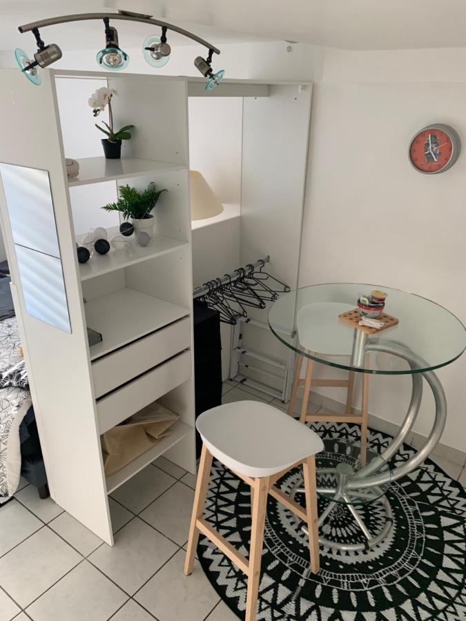 Le Studio De Florent, Centre Vaugneray Bagian luar foto
